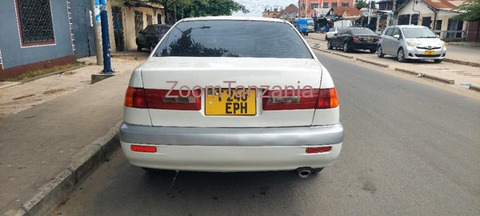 2000 Toyota Premio Red for Sale - 2/6