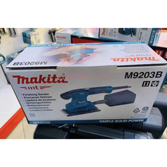 Makita Finishing Sander - 1
