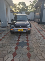 Toyota Rav4 1998 Inauzwa