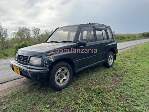 1996 Suzuki Escudo Black for Sale - 3/4