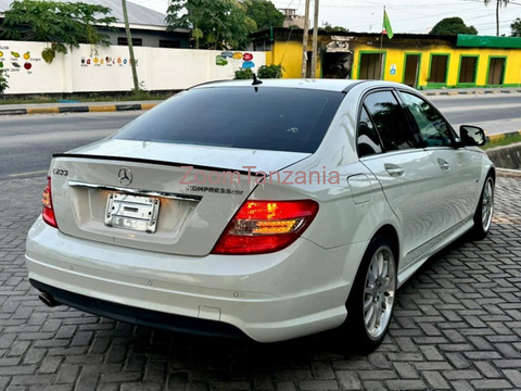 2008 Mercedes Benz C Class White for Sale - 3/6