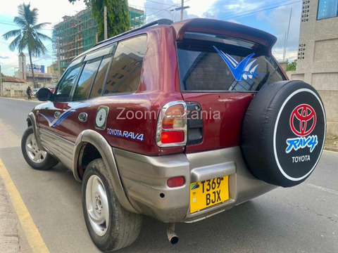 Toyota RAV4 1998 Nyekundu Inauzwa - 5/6