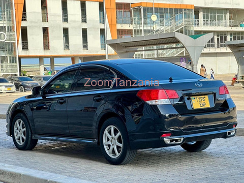 Subaru Legacy 2010 Black Inauzwa - 3/6