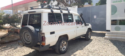 2014 Toyota Land Cruiser Hardtop Diesel for Sale - 5/6