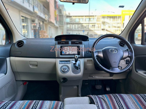 Toyota Passo 2009 Maroon Brown Inauzwa - 2/6