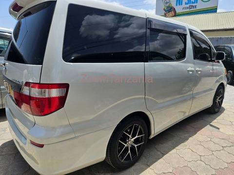 Toyota Alphard 2006 White Inauzwa - 2/6