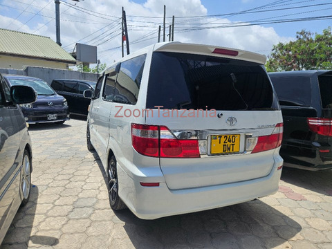 Toyota Alphard 2006 White Inauzwa - 3/6