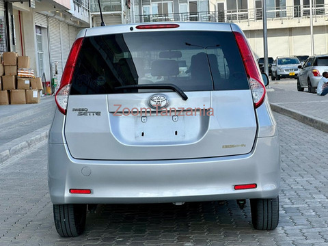 Toyota Passo 2009 Sky Metallic Inauzwa - 2/6