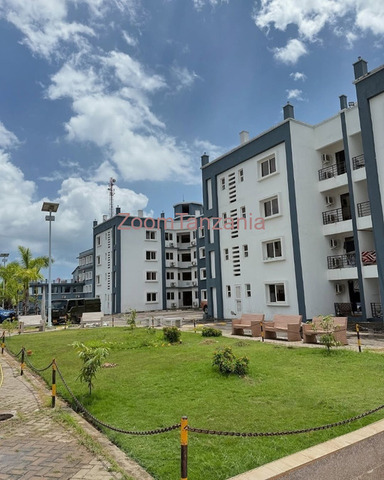 Three Bedroom Apartment for Rent - 2/6