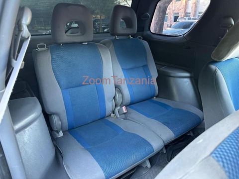 2005 Toyota Rav4 Silver for Sale - 2/6