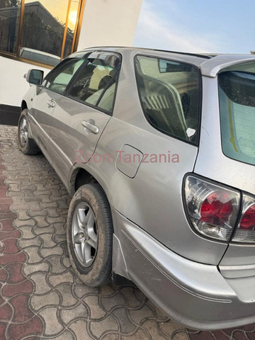 2002 Toyota Harrier Silver for Sale - 5/6
