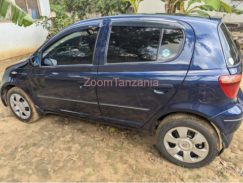 2002 Toyota Vitz Dark Blue for Sale - 5/6