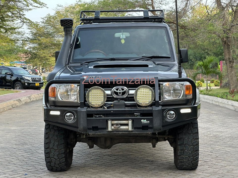 2018 Toyota Landcruiser Pickup for Sale - 1/6