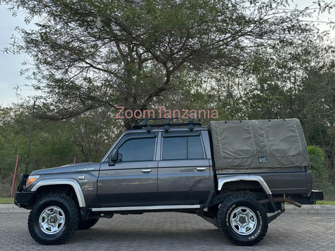 2018 Toyota Landcruiser Pickup for Sale - 5/6