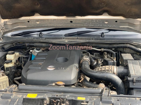 Nissan Navara 2010 Diesel 4WD Inauzwa - 2/6