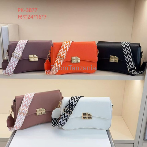 Fashionable Handbag for Sale - 3/6