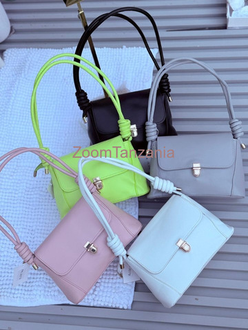 Fashionable Handbag for Sale - 6/6