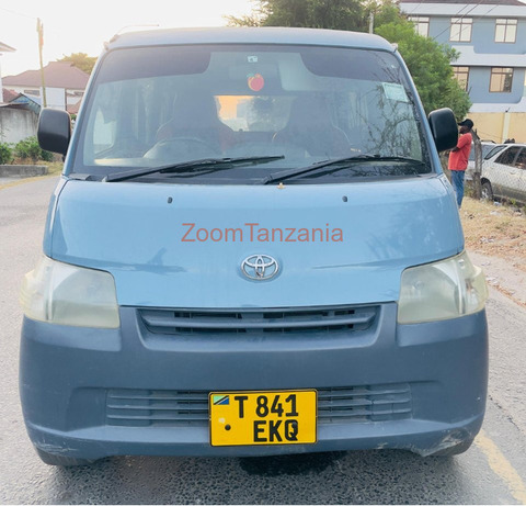 2009 Toyota Townace Van White for Sale - 1/6