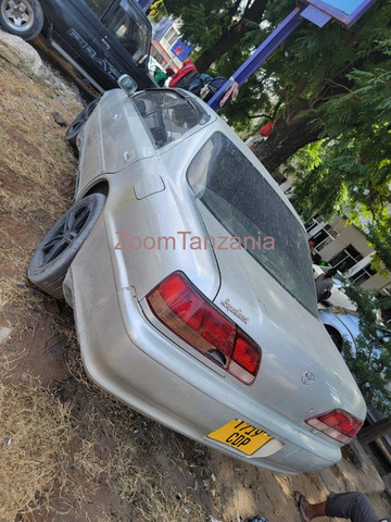 2000 Toyota Cresta Silver for Sale - 2/6