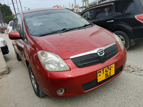 2002 Toyota Spacio Maroon for Sale - 2/5