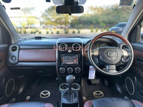 Mazda Verisa 1490 for Sale - 4/5