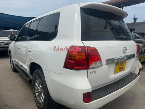 2015 Toyota Land Cruiser V8 for Sale - 2/6