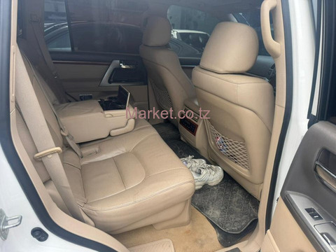 2015 Toyota Land Cruiser V8 for Sale - 5/6