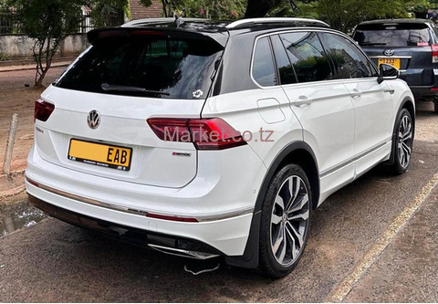 2021 Volkswagen Tiguan R Line for Sale - 4/6