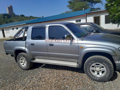 2004 Toyota Hilux Double Cabin for Sale