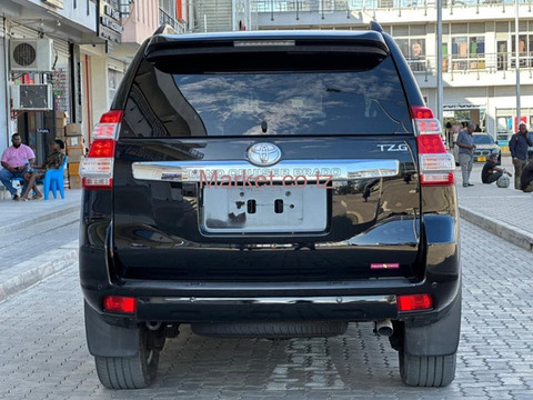 2015 Toyota Prado 150 Black for Sale - 4/5