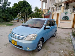 2004 Toyota Raum for Sale
