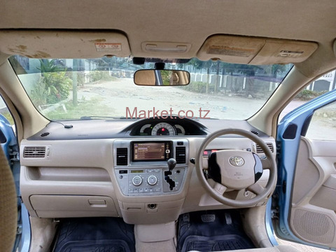 2004 Toyota Raum for Sale - 5/6