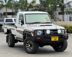 2012 Toyota Land Cruiser Pick Up for Sale