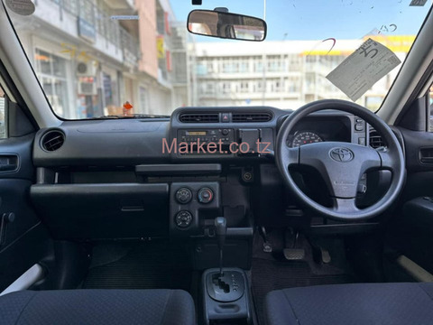 2015 Toyota Probox White for Sale - 3/5