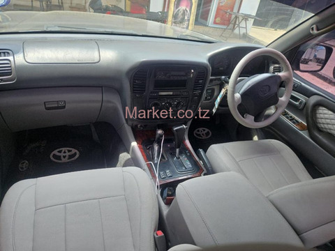 2004 Toyota Land Cruiser Diesel for Sale - 4/6