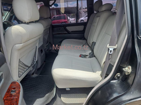 2004 Toyota Land Cruiser Diesel for Sale - 6/6