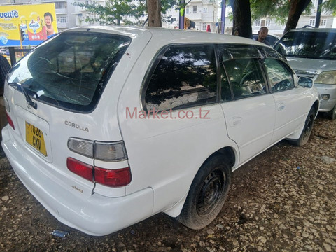 2000 Toyota Corolla White for Sale - 2/6