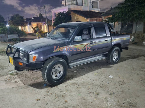 2000 Toyota Hilux White for Sale - 6/6