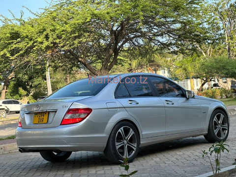 2011 Mercedes Benz C Class Silver for Sale - 6/6