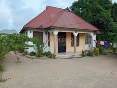 House With 3 Bedrooms For Sale