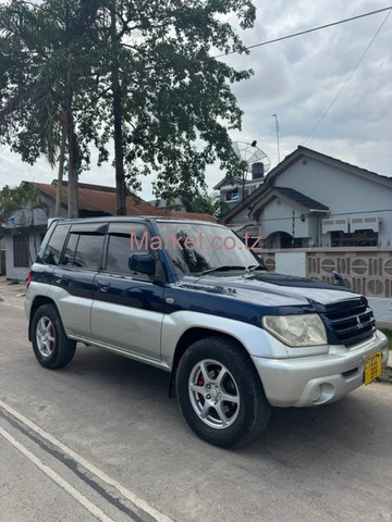 2004 Mitsubishi Pajero Blue for Sale - 6/6