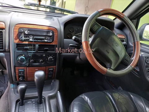2004 Jeep Cherokee for Sale - 3/6
