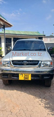 2004 Toyota Hilux 3L for Sale