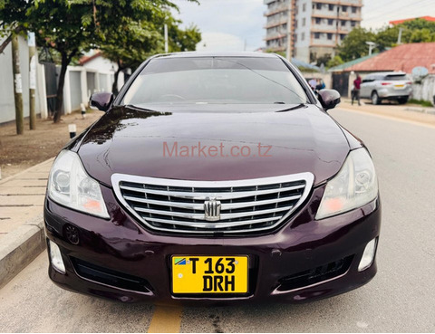 2008 Toyota Crown Maroon for Sale - 1/6