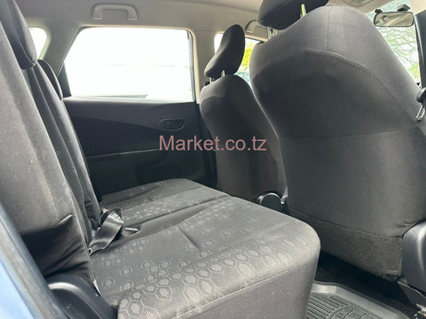 2010 Toyota Ractis Sky Blue for Sale - 5/6