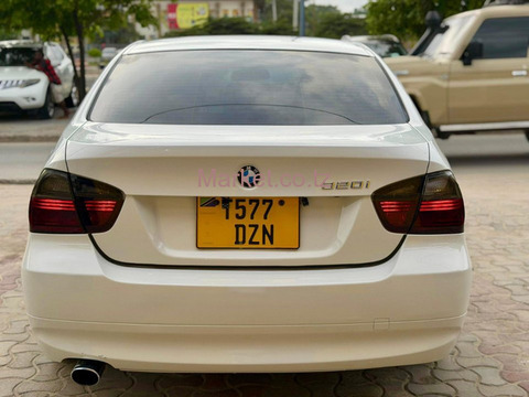2009 BMW 3 Series Pearl White for Sale - 2/6