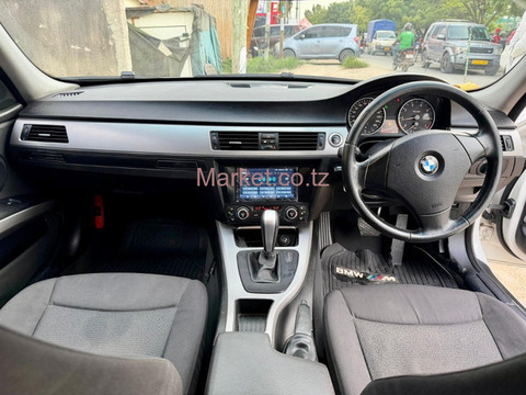 2009 BMW 3 Series Pearl White for Sale - 3/6