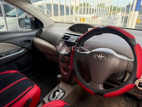 2008 Toyota Belta Silver for Sale - 2/4