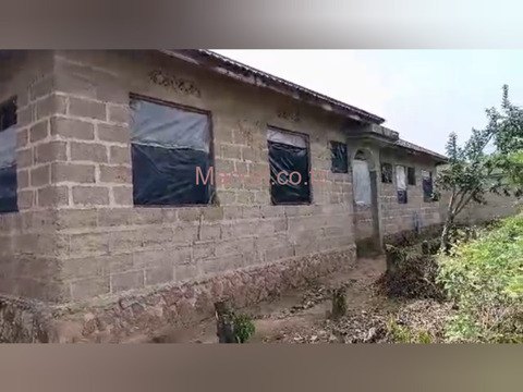 10 Room Guest House 648 SQM for Sale - 1/4