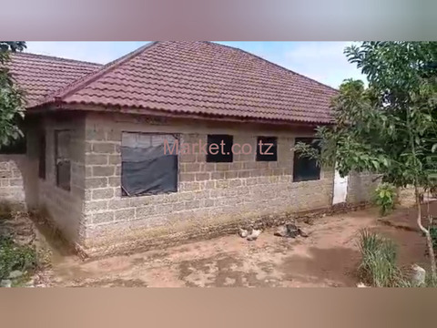 10 Room Guest House 648 SQM for Sale - 3/4